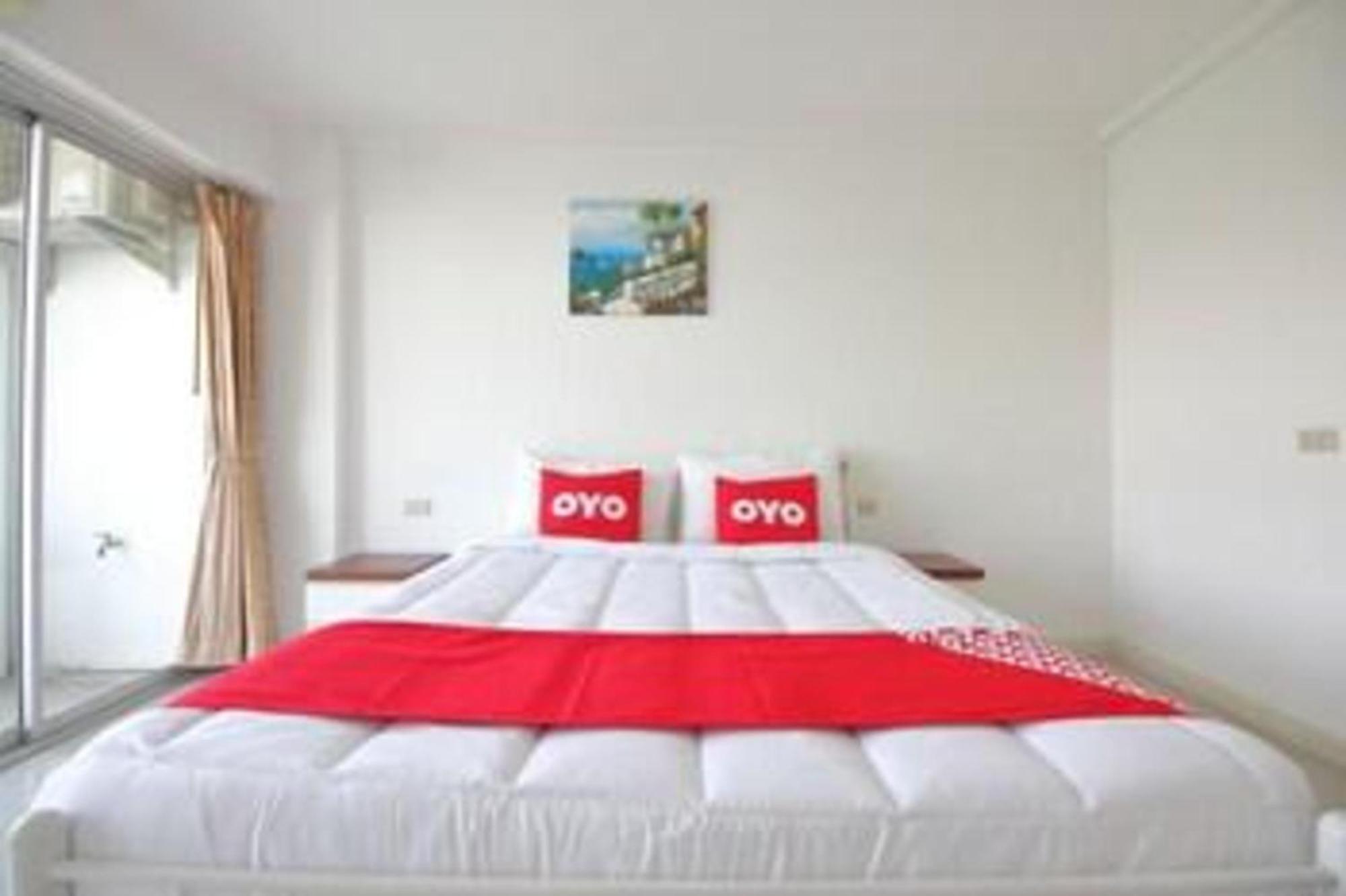 Super Oyo 498 Ladawan Villa Bangkok Luaran gambar