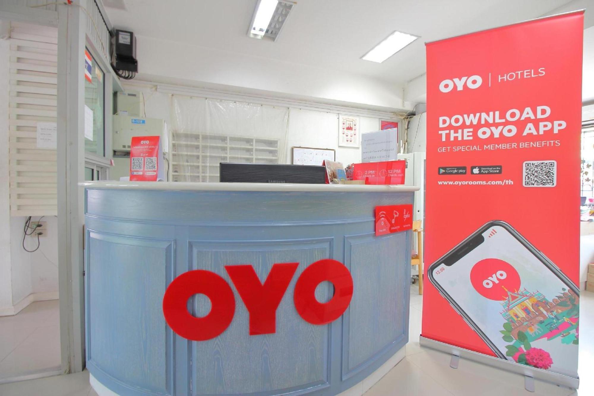 Super Oyo 498 Ladawan Villa Bangkok Luaran gambar