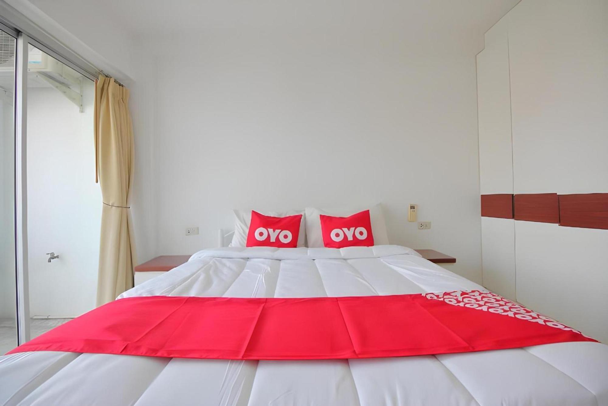 Super Oyo 498 Ladawan Villa Bangkok Luaran gambar