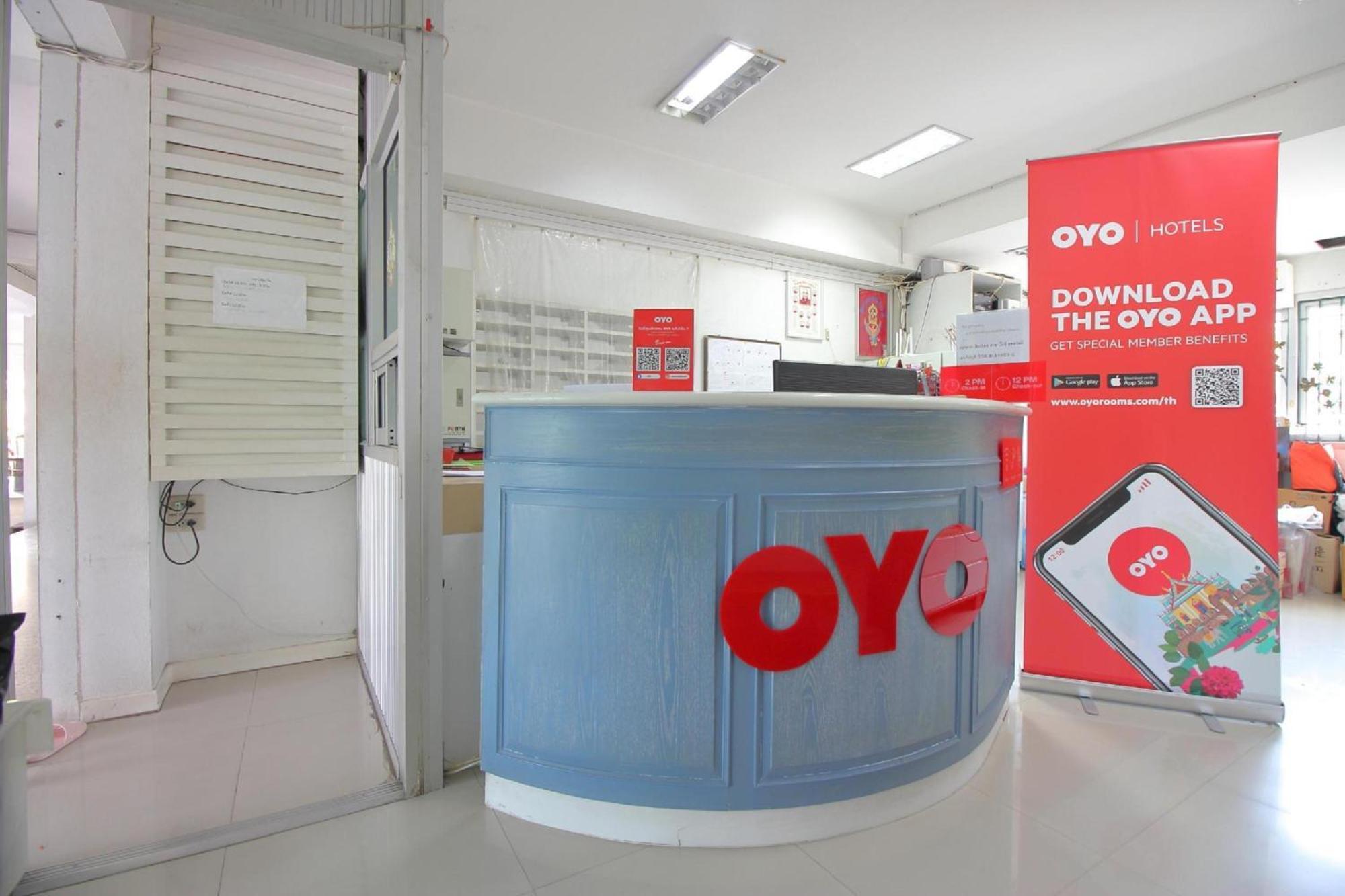 Super Oyo 498 Ladawan Villa Bangkok Luaran gambar