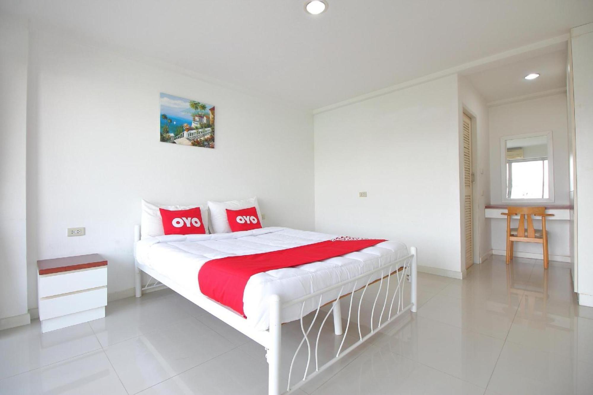Super Oyo 498 Ladawan Villa Bangkok Luaran gambar